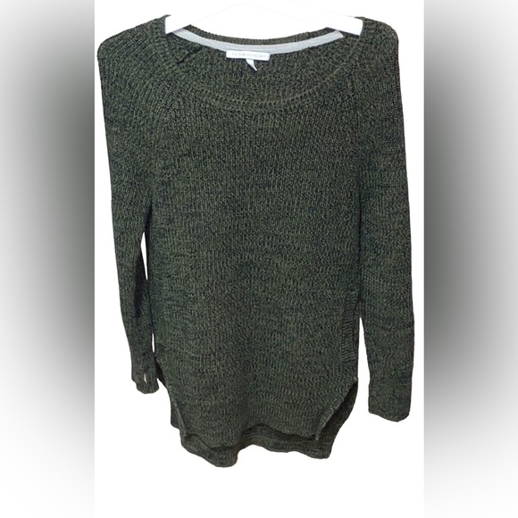 NWOT Victoria’s Secret Olive Green Long Sleeve Knit Crochet Tunic Sweater SMALL - Picture 13 of 16